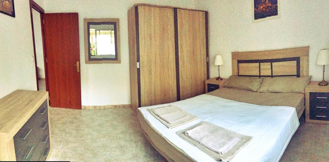 Town House With Patio In Quiet Residential Area 10 Min From Beach Torremolinos Esterno foto