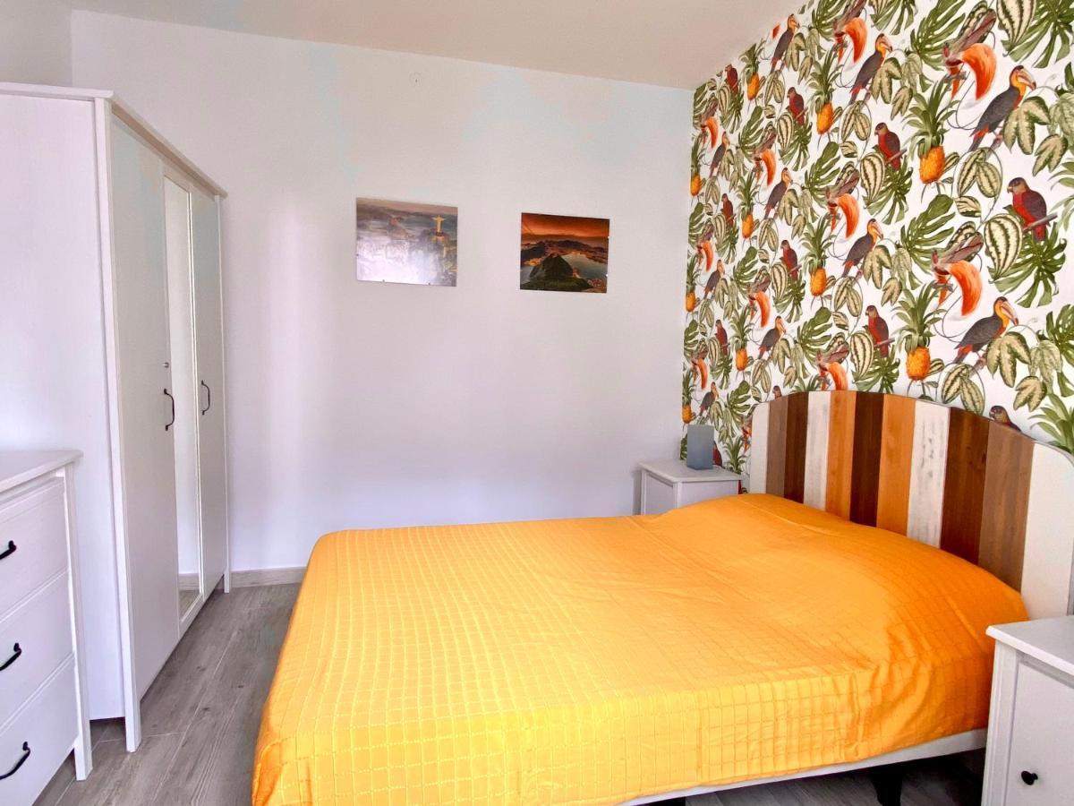 Town House With Patio In Quiet Residential Area 10 Min From Beach Torremolinos Esterno foto